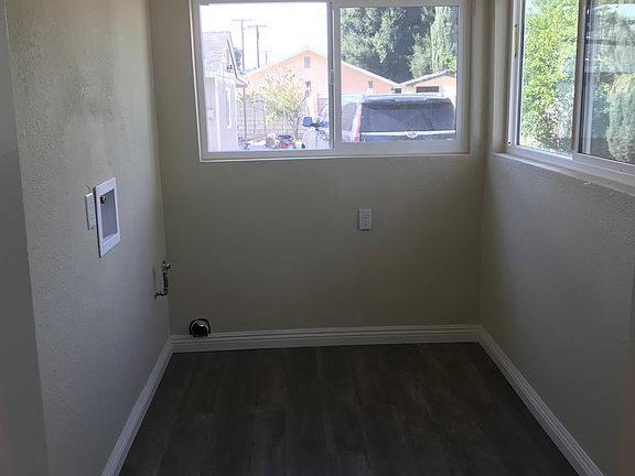 2nd image of 1373 S San Antonio Ave
