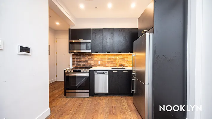Rented by Nooklyn NYC LLC | media 4