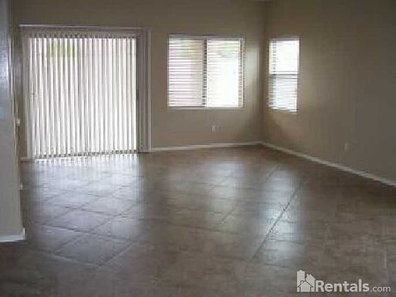 4th image of 16046 W Evans Dr