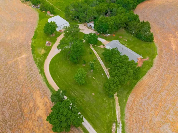 875 S Geuda Springs Rd, Oxford, KS 67051