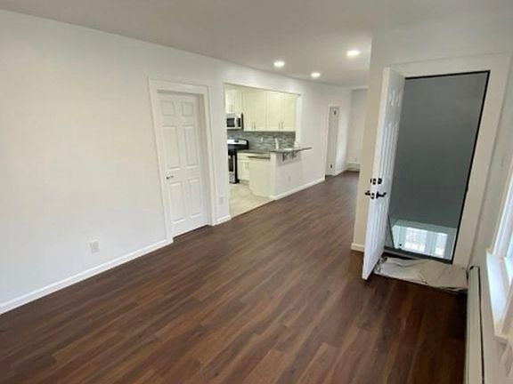 4th image of 20 Borig Pl Floor 2