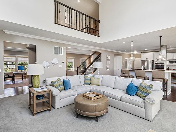 5th image of 403 Magnolia Ct