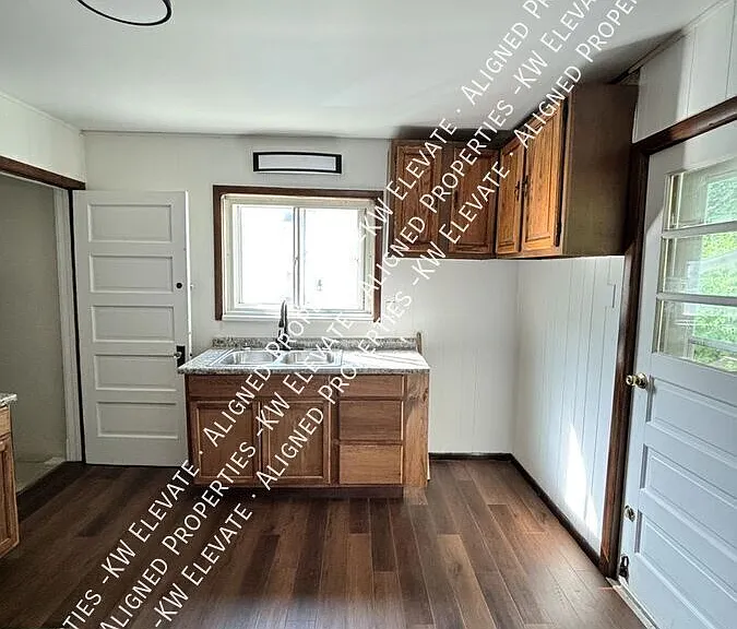 313 Ruckel Rd — Photo 11