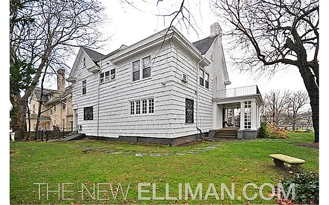 Sold by Douglas Elliman | media 17