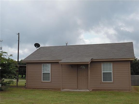 2nd image of 137 Wesley Ln