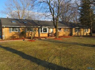 953 Raymill Rd, Holland, OH 43528