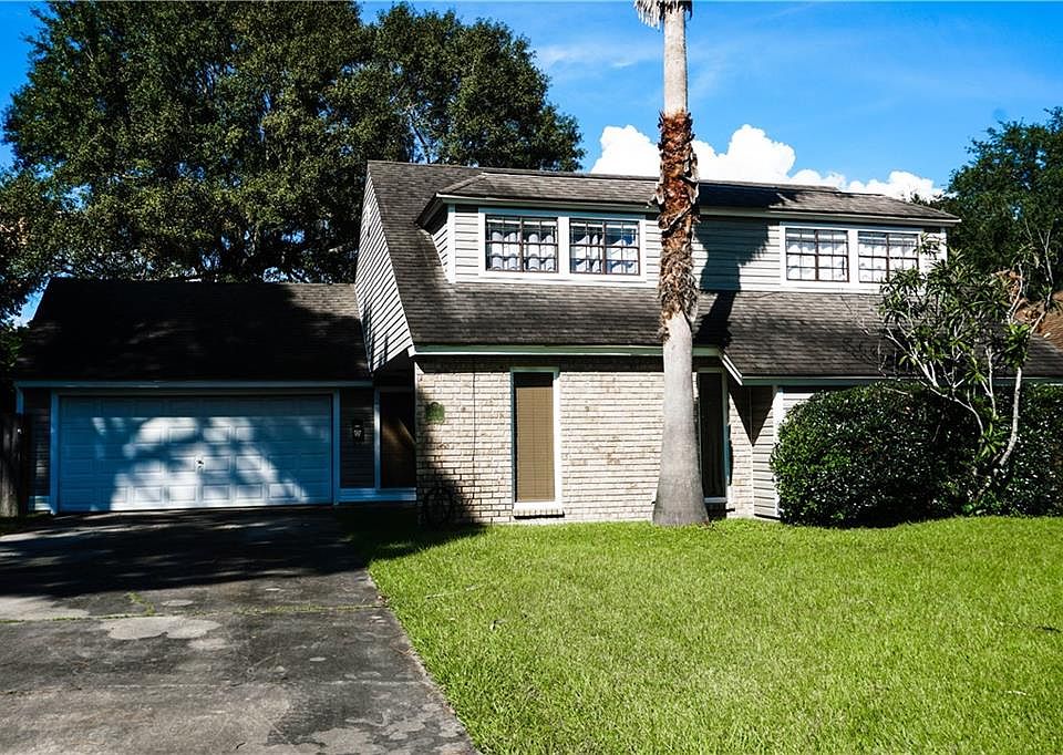 1st image of 366 Vanessa Ave