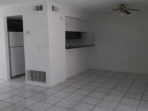 3rd image of 2419 N End St