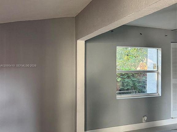 2nd image of 585 NE 163rd St #1