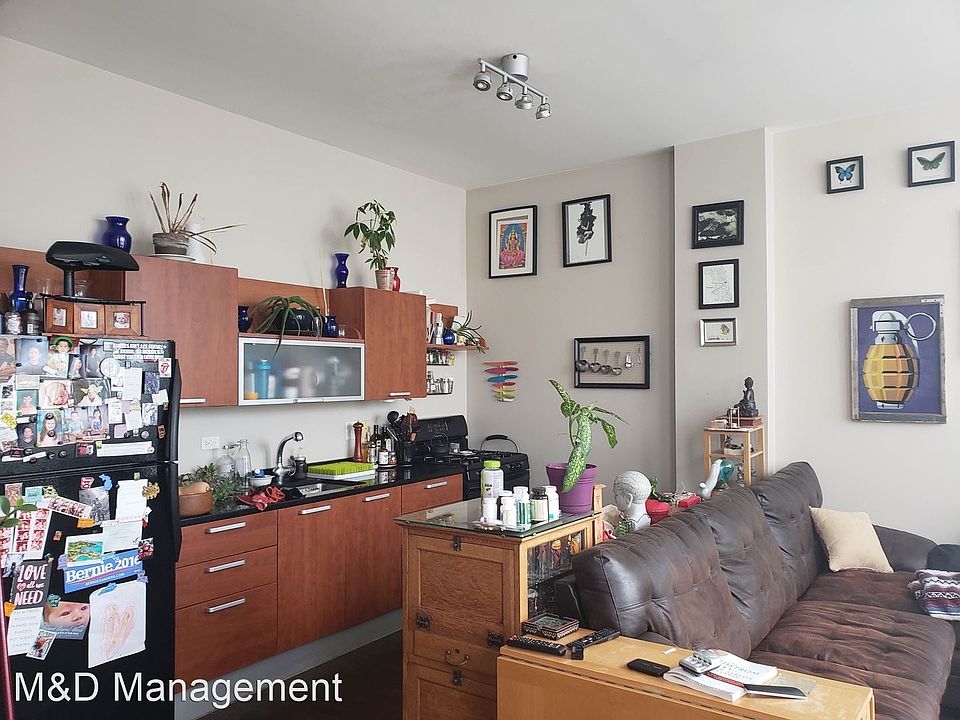 1st image of 2824 W Armitage Ave APT 3F