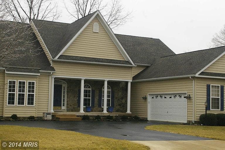 1st image of 7525 Admiral Nelson Dr