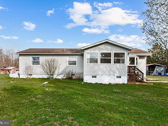 3rd image of 23165 Fork Bridge Rd