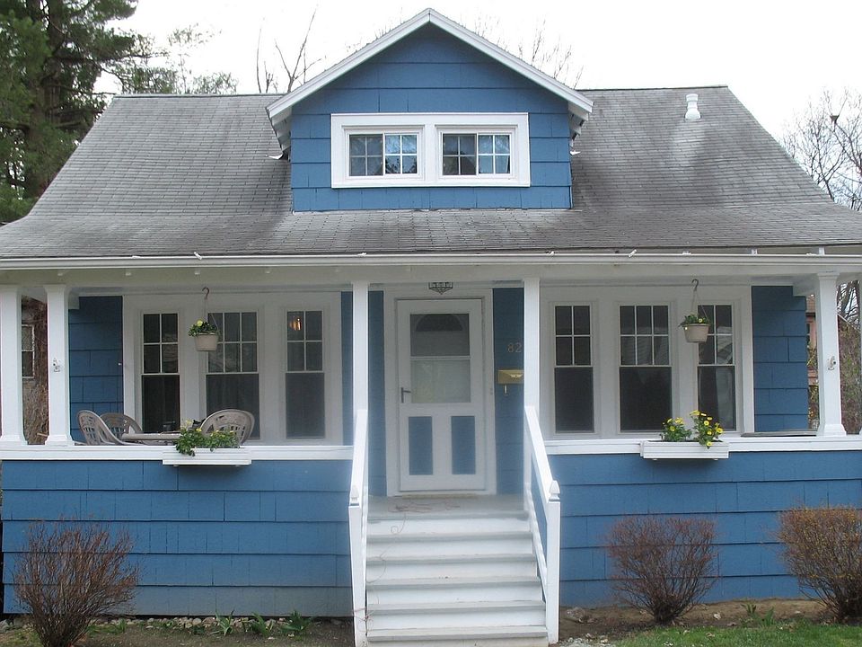 1st image of 82 Fonda Ave
