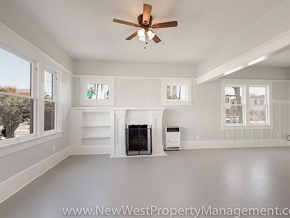 5th image of 2143 Market St