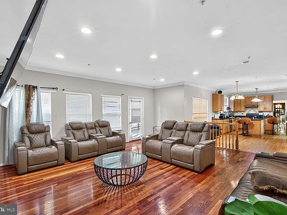 3rd image of 12416 Rochino Ct