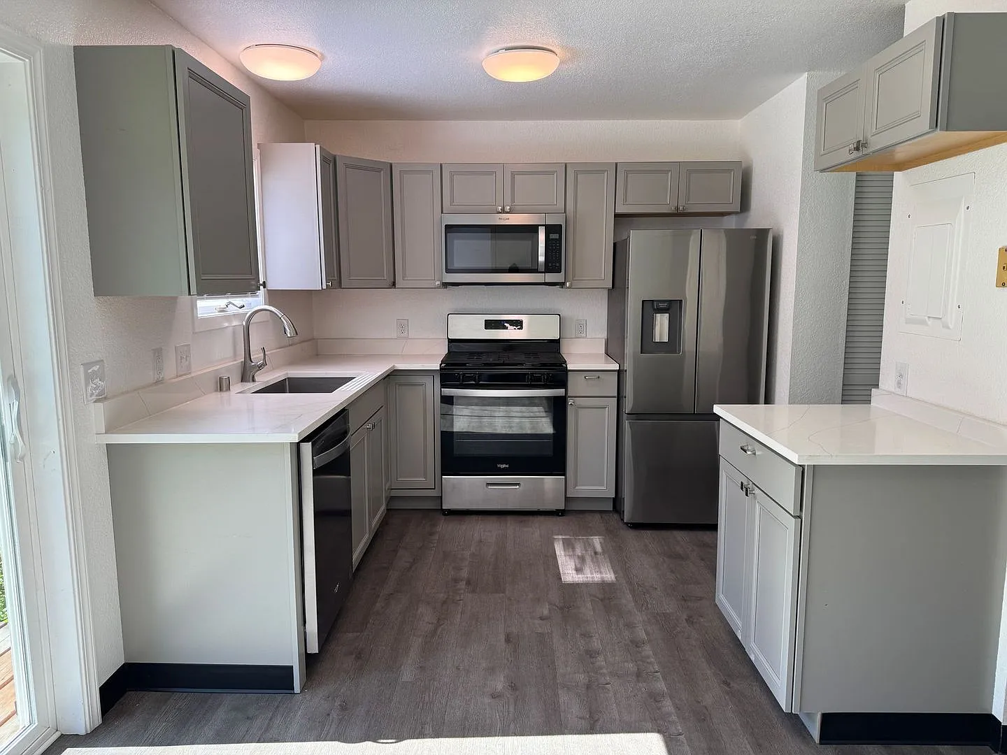 150 W Heritage Drive — Photo 3