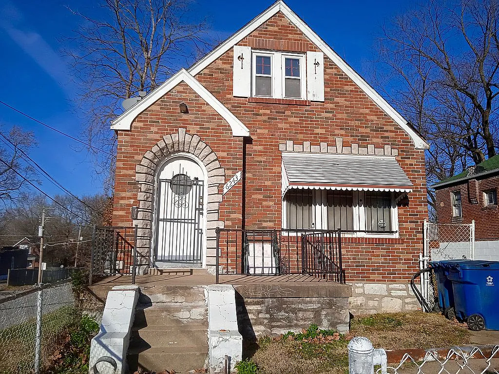 6243 Lenox Ave photo 1