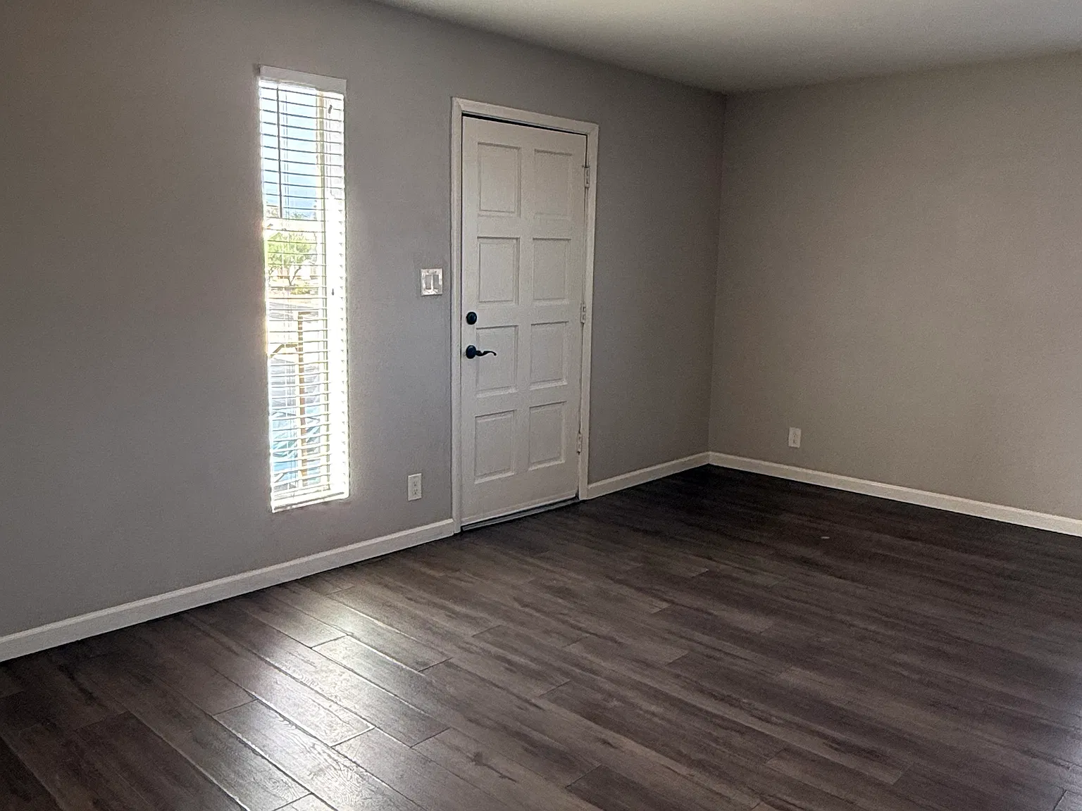 2 bed, 1026 sqft, $1,100 — Photo 4