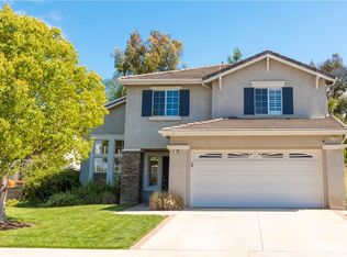 798 Saint James Dr, Corona, CA 92882