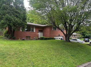 548 Crestview Ln, Morehead, KY 40351