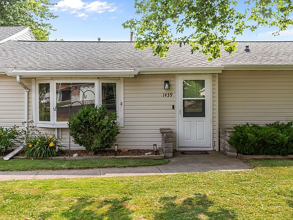 4th image of 1439 Lilly St