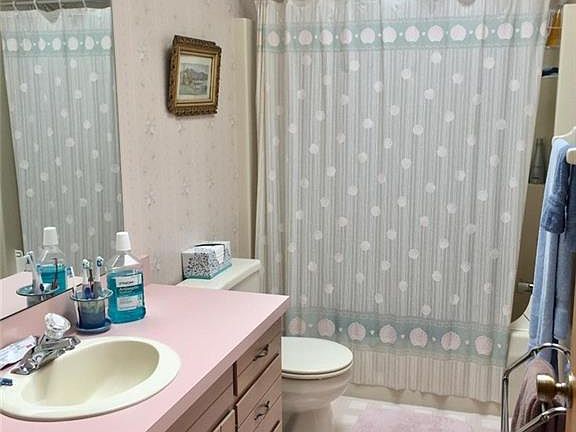 5th image of 1599 Ramblewood Dr