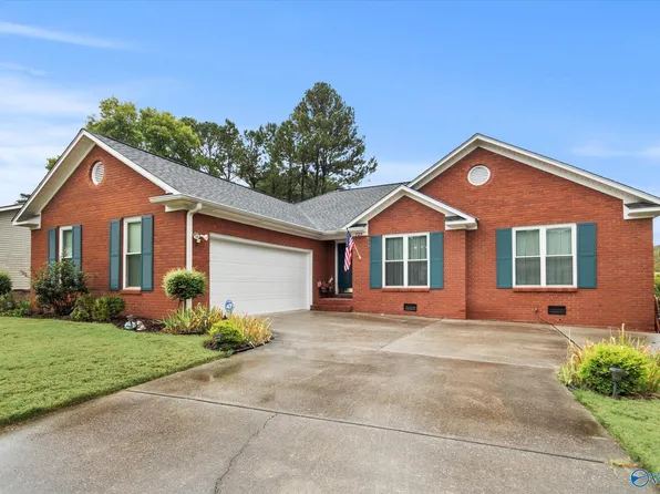 725 Mountain Gap Rd SE, Huntsville, AL 35803