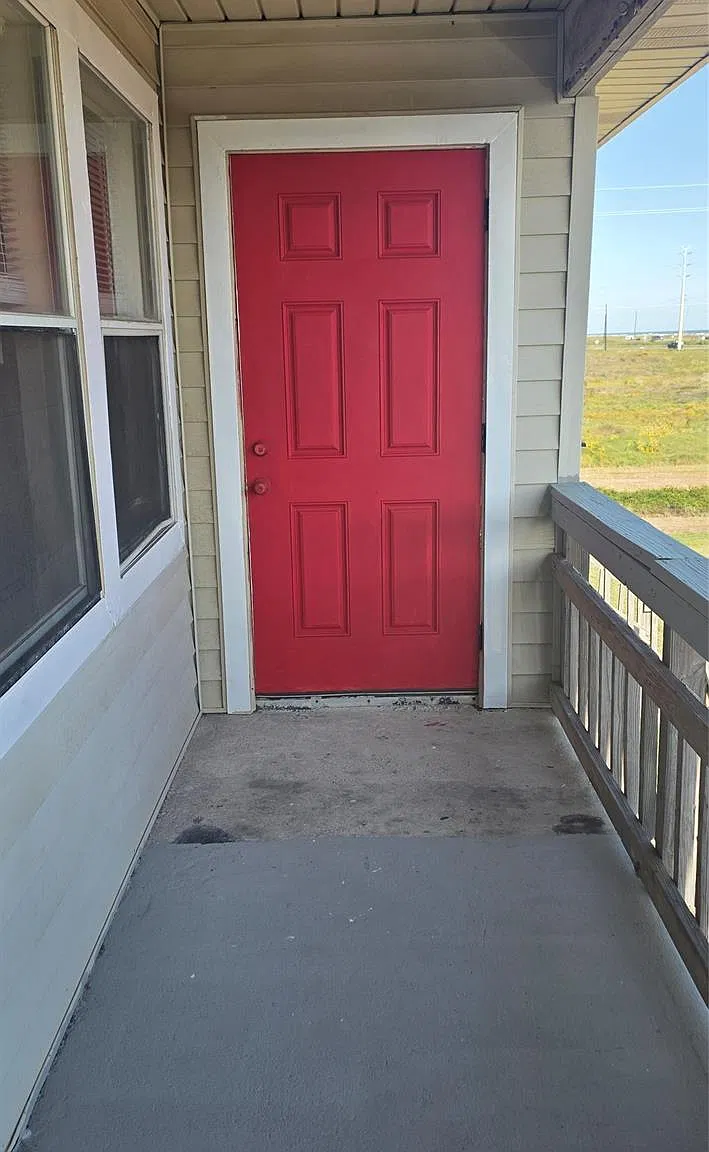 16506 Blackbeard Rd — Photo 2