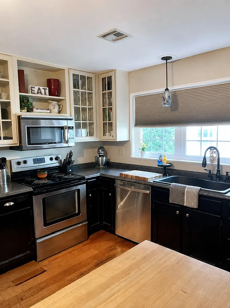 1943 Wexford Rd — Photo 4