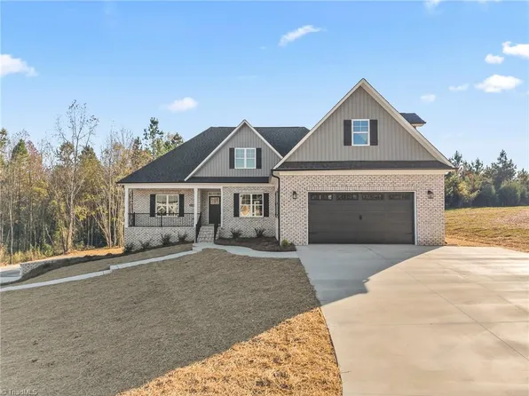 210 Painted Trl, Lexington, NC 27295