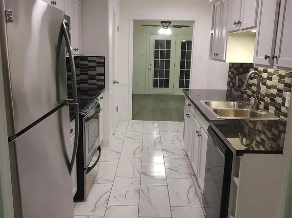 13150 Trail Hollow Dr, Houston, TX 77079