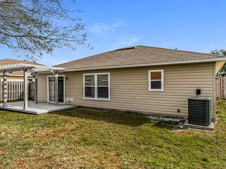 1181 Summer Bluff Rd — Photo 16