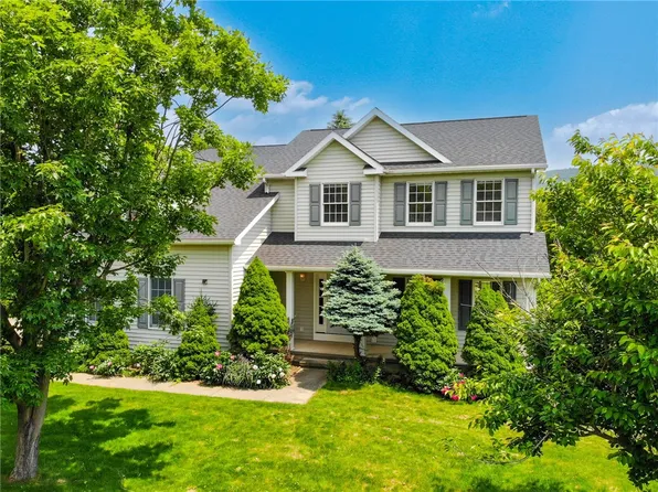 106 Woodsview Way, Painted Post, NY 14870