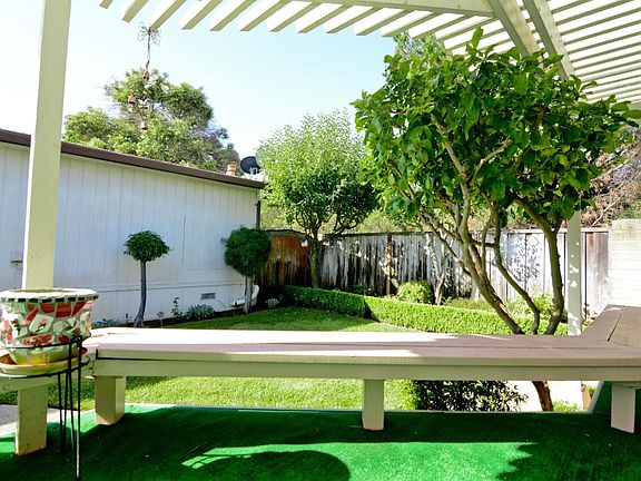 4th image of 204 Leisure Dr #204