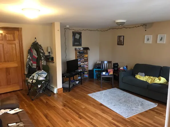 79 Lafountain St #A, Winooski, VT 05404