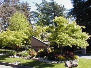 865 Woodside Ln E UNIT 11, Sacramento, CA 95825