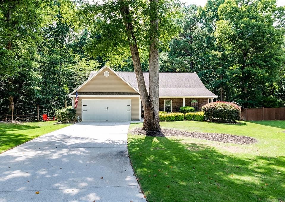 1st image of 1136 Brookstone Estates Dr