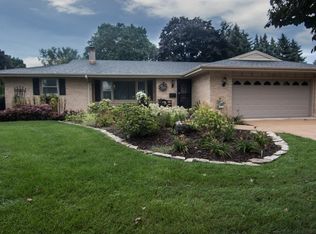 2919 Carriage Ln, Rockford, IL 61101