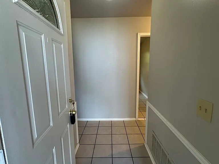312 S Avery Dr — Photo 12