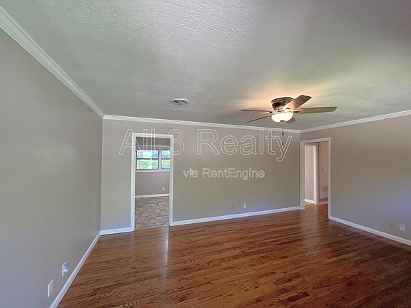4th image of 750 Marquette Dr