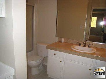 5th image of 7035 Woodley Ave Unit 104