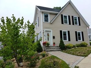 45 Russell St, Plymouth, MA 02360