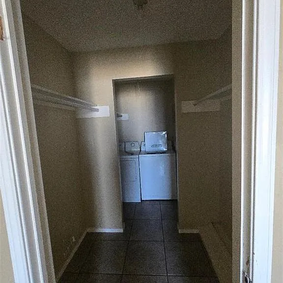 106 S Bryan Rd #13 — Photo 7