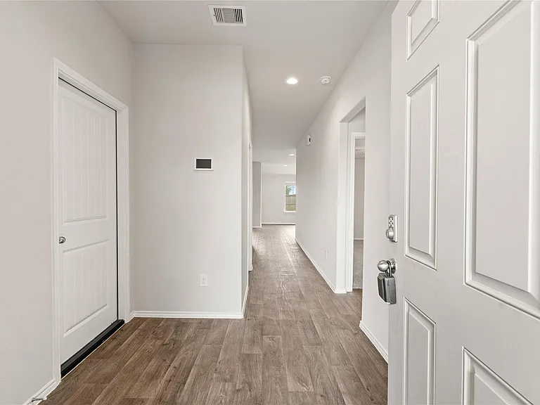 6414 Clyde Arbor Dr — Photo 7