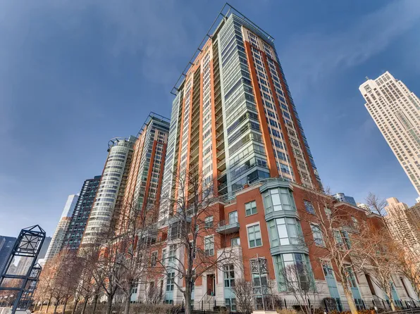 445 E North Water St APT 2202, Chicago, IL 60611