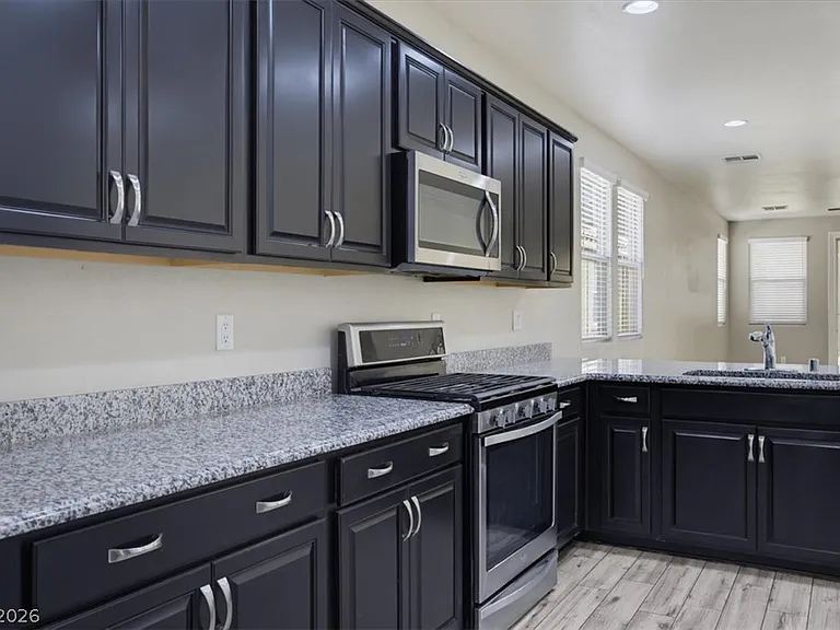 917 Spiracle Ave — Photo 12