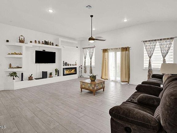 2nd image of 12365 Desert Gold Dr