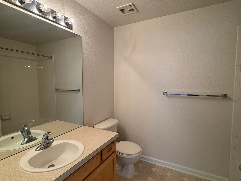 4715 Hahns Peak Dr #201 — Photo 8