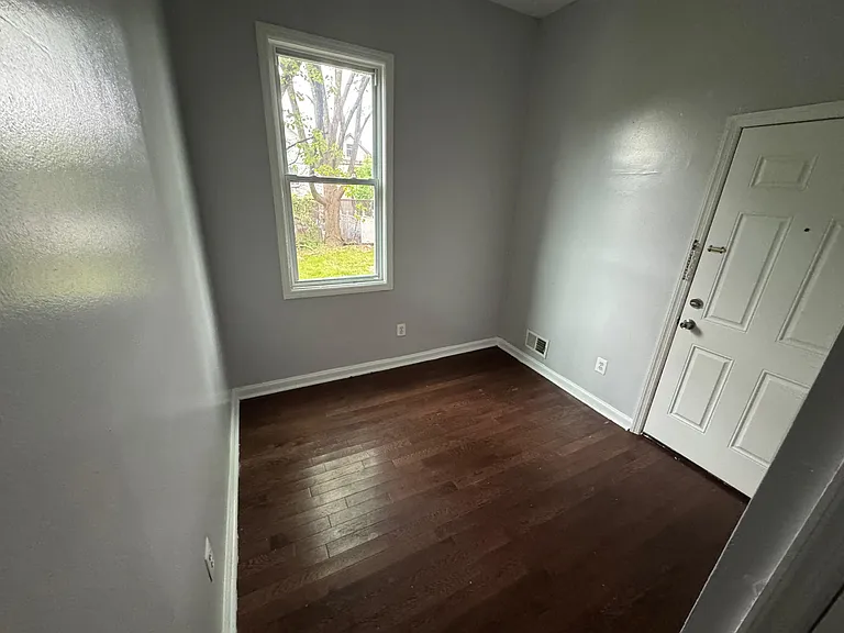 270 Littleton Ave #1F — Photo 6