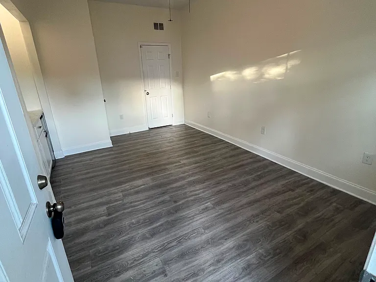 1763 30th Ave N #2 — Photo 6